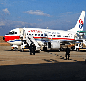 嫩江墨尔根航空快运业稳步发展的原因是什么？